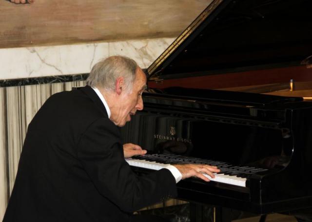 il pianista Bruno Canino interpreta “Campane all’alba” di Francesco Marino